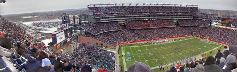 File:Gillette2006PatsDolphins2000.jpg